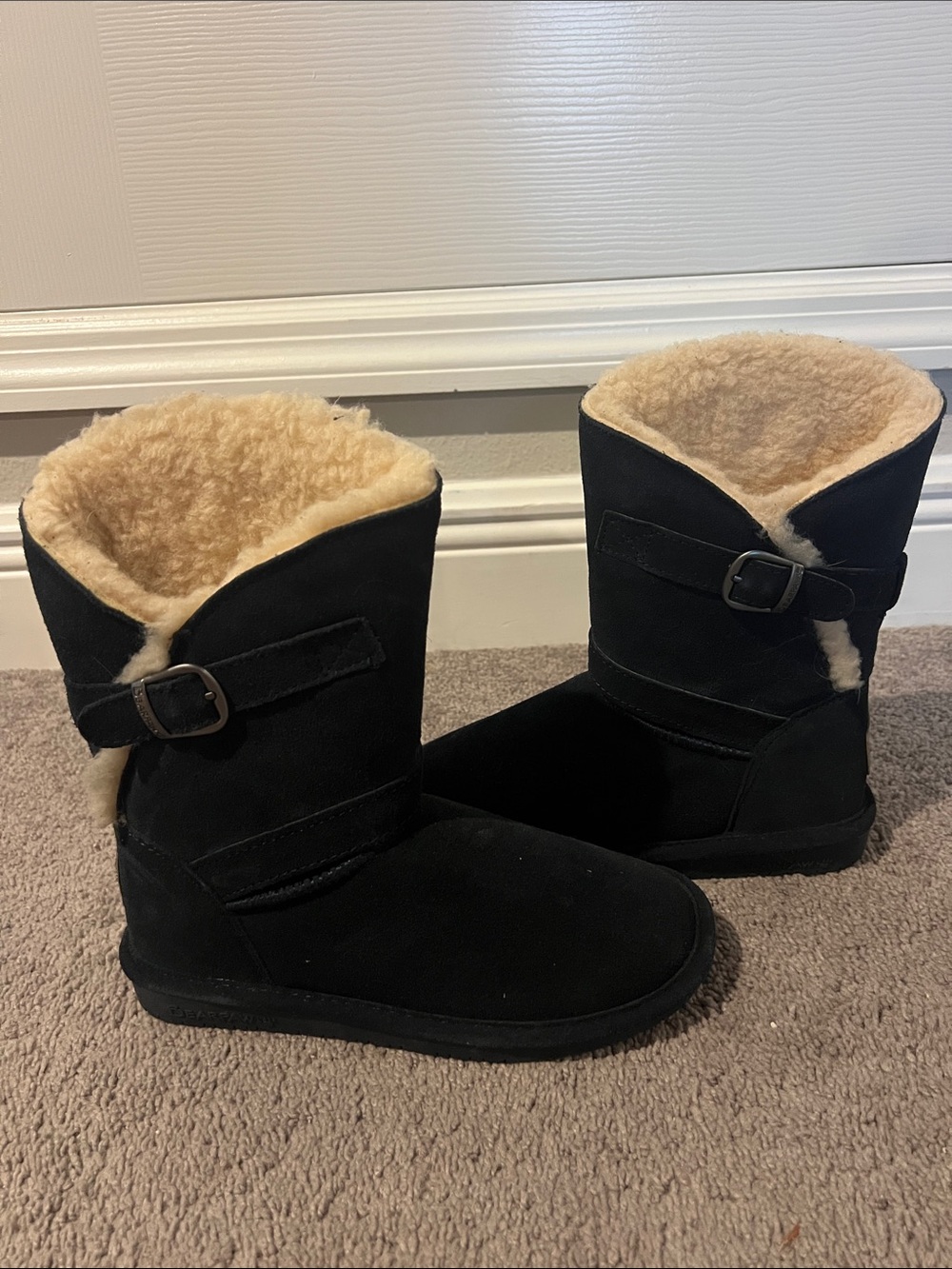 BearPaw Navy Blue Suede Boots with Cream Shearling